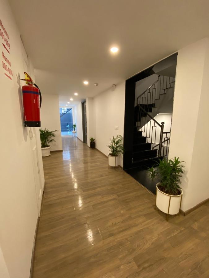 Bk Studio Hotel Gurgaon Exterior photo