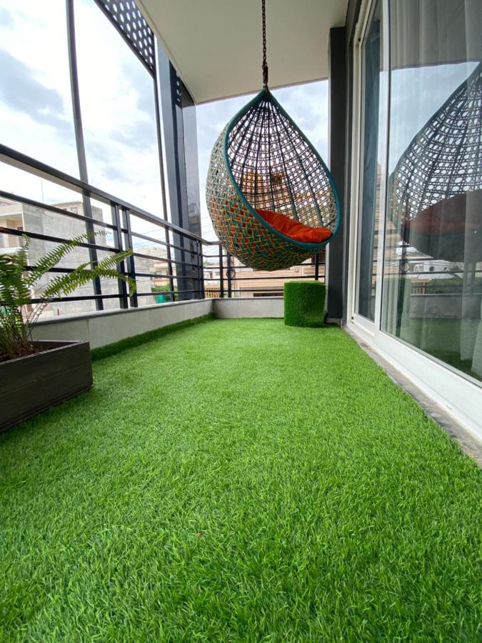 Bk Studio Hotel Gurgaon Exterior photo