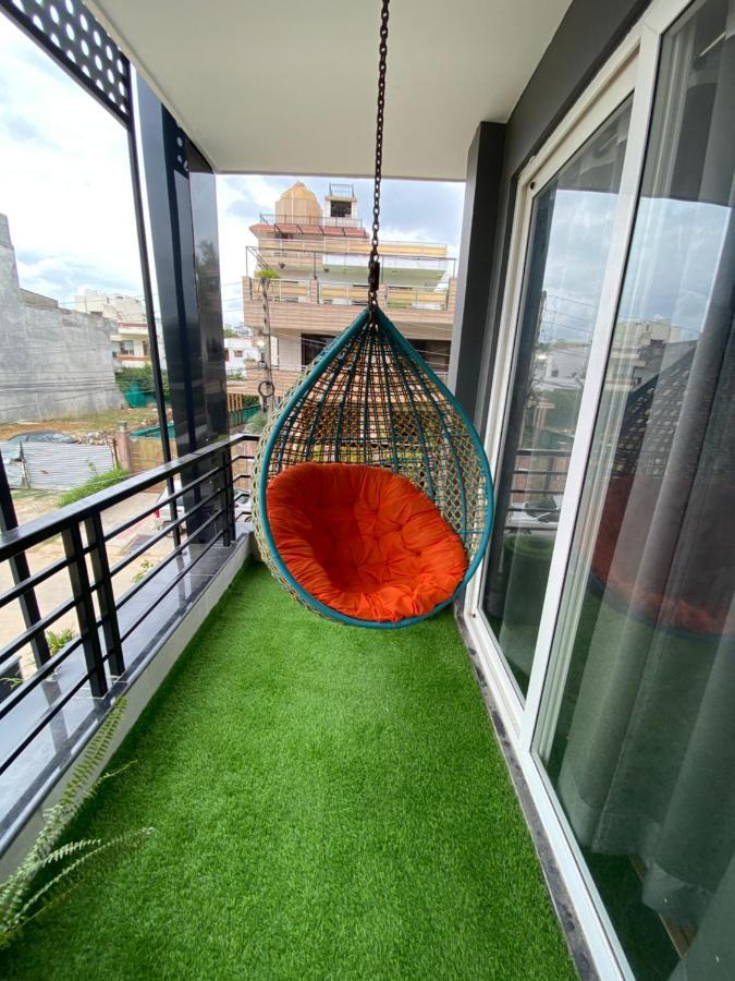 Bk Studio Hotel Gurgaon Exterior photo